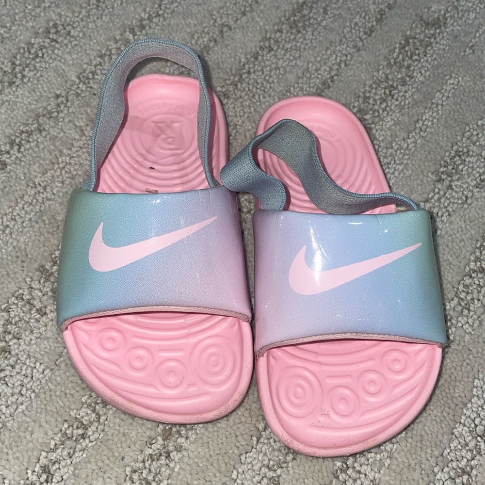 Nike Toddler Kawa sandals - size 8